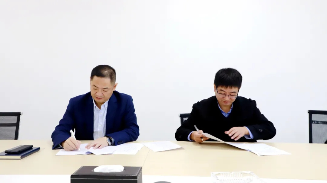 1636591268703812.jpg 640.webp (2).jpg